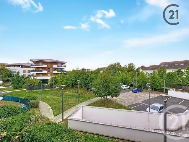Appartement F3 à vendre - 3 pièces - 59.4 m2 - LIEUSAINT - 77 - ILE-DE-FRANCE - Century 21 Cerim