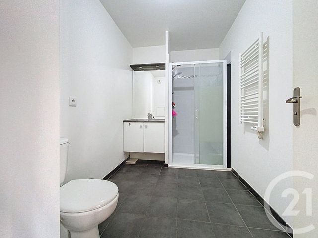 Appartement F2 à vendre - 2 pièces - 44.85 m2 - LIEUSAINT - 77 - ILE-DE-FRANCE - Century 21 Cerim