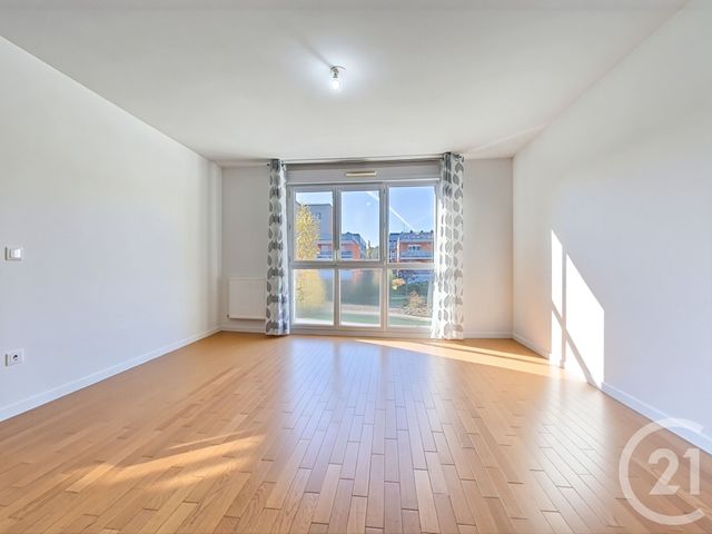 Appartement F2 à vendre - 2 pièces - 44.85 m2 - LIEUSAINT - 77 - ILE-DE-FRANCE - Century 21 Cerim
