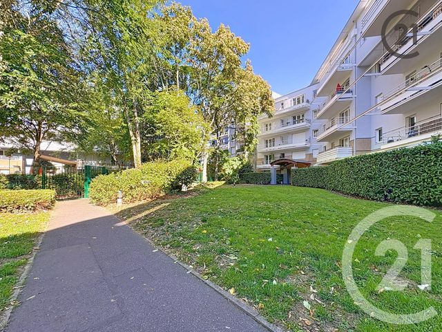 Afficher la photo en grand Appartement F2 à vendre - 2 pièces - 43.08 m2 - COMBS LA VILLE - 77 - ILE-DE-FRANCE - Century 21 Cerim