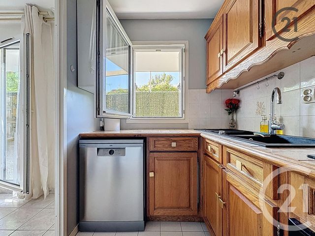 Afficher la photo en grand Appartement F2 à vendre - 2 pièces - 43.08 m2 - COMBS LA VILLE - 77 - ILE-DE-FRANCE - Century 21 Cerim