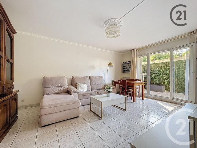 Afficher la photo en grand Appartement F2 à vendre - 2 pièces - 43.08 m2 - COMBS LA VILLE - 77 - ILE-DE-FRANCE - Century 21 Cerim