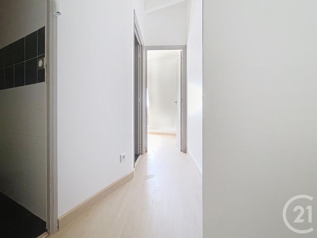 Afficher la photo en grand Appartement F3 à vendre - 3 pièces - 55.0 m2 - PONTAULT COMBAULT - 77 - ILE-DE-FRANCE - Century 21 Cerim