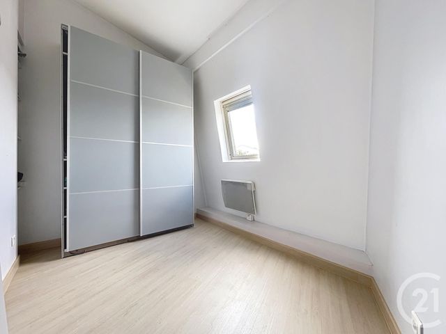 Afficher la photo en grand Appartement F3 à vendre - 3 pièces - 55.0 m2 - PONTAULT COMBAULT - 77 - ILE-DE-FRANCE - Century 21 Cerim