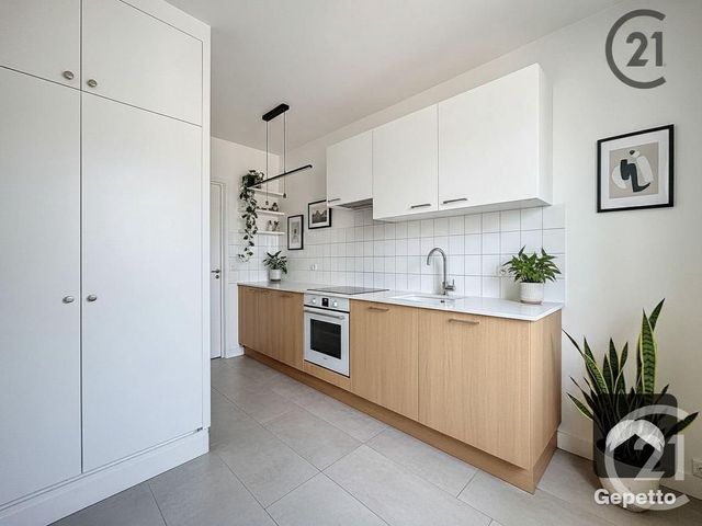 Appartement F5 à vendre - 5 pièces - 85.83 m2 - COMBS LA VILLE - 77 - ILE-DE-FRANCE - Century 21 Cerim