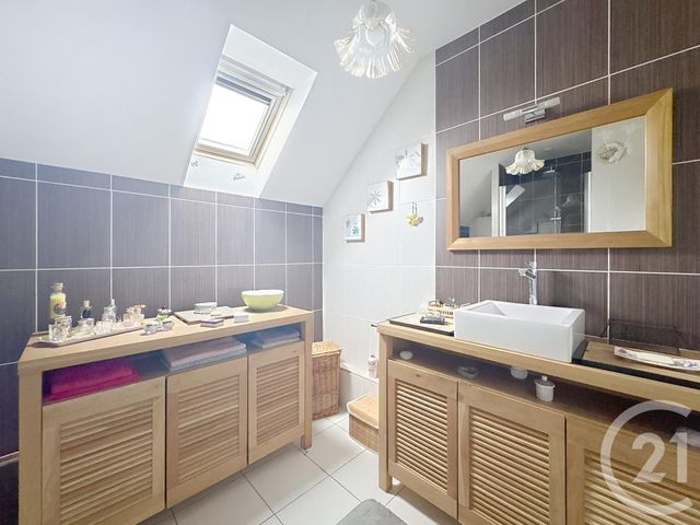 maison à vendre - 5 pièces - 112.58 m2 - COMBS LA VILLE - 77 - ILE-DE-FRANCE - Century 21 Cerim