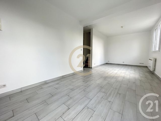 maison à louer - 3 pièces - 57.5 m2 - MAINCY - 77 - ILE-DE-FRANCE - Century 21 Cerim