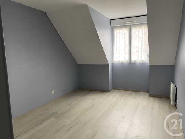 Appartement F3 à louer - 3 pièces - 95.0 m2 - LIEUSAINT - 77 - ILE-DE-FRANCE - Century 21 Cerim