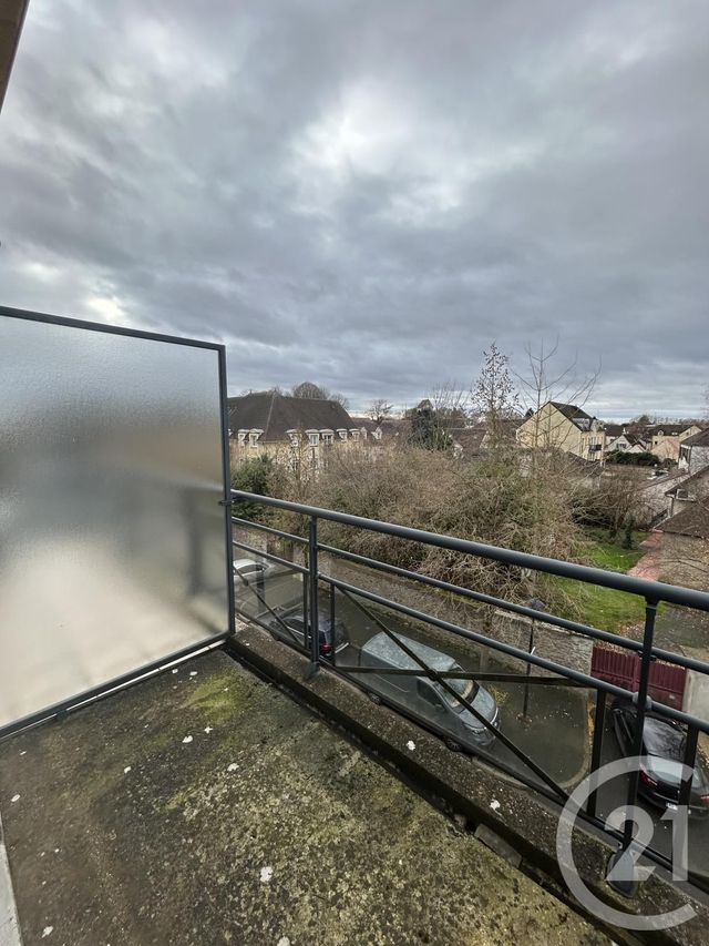 Appartement F3 à louer - 3 pièces - 95.0 m2 - LIEUSAINT - 77 - ILE-DE-FRANCE - Century 21 Cerim