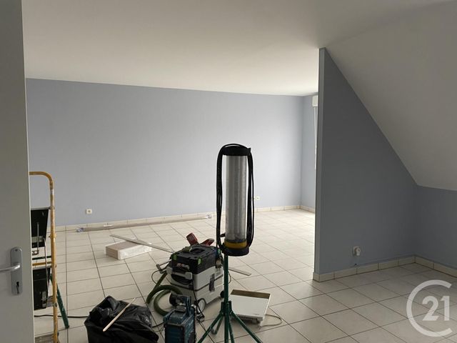 Appartement F3 à louer - 3 pièces - 95.0 m2 - LIEUSAINT - 77 - ILE-DE-FRANCE - Century 21 Cerim