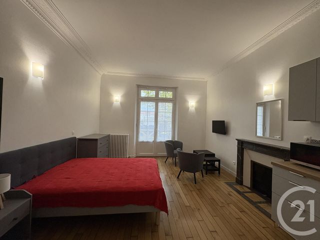 Afficher la photo en grand Appartement F1 à louer - 1 pièce - 27.5 m2 - DAMMARIE LES LYS - 77 - ILE-DE-FRANCE - Century 21 Cerim