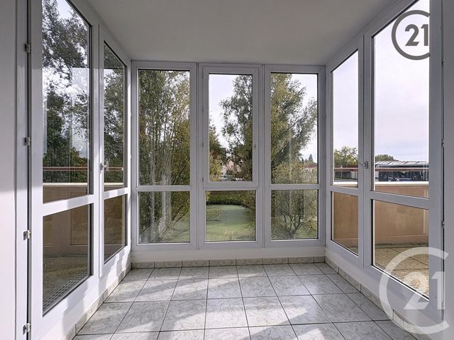 Appartement F2 à vendre - 2 pièces - 60.55 m2 - MOISSY CRAMAYEL - 77 - ILE-DE-FRANCE - Century 21 Cerim