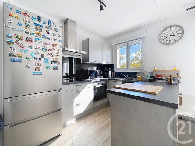 Appartement F3 à vendre - 3 pièces - 64.96 m2 - MOISSY CRAMAYEL - 77 - ILE-DE-FRANCE - Century 21 Cerim