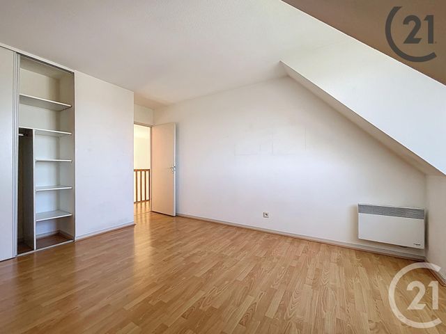 Appartement Duplex à vendre - 4 pièces - 97.18 m2 - LIEUSAINT - 77 - ILE-DE-FRANCE - Century 21 Cerim