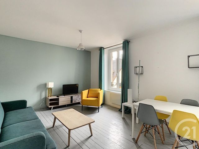 Appartement F1 à louer - 2 pièces - 44.1 m2 - MELUN - 77 - ILE-DE-FRANCE - Century 21 Cerim