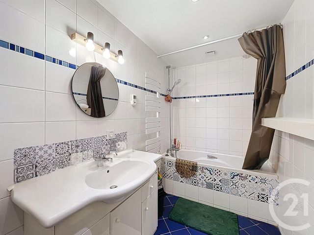 maison à vendre - 5 pièces - 100.0 m2 - MOISSY CRAMAYEL - 77 - ILE-DE-FRANCE - Century 21 Cerim