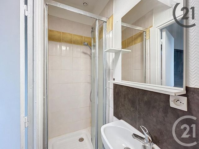 Appartement F2 à louer - 2 pièces - 24.0 m2 - MELUN - 77 - ILE-DE-FRANCE - Century 21 Cerim