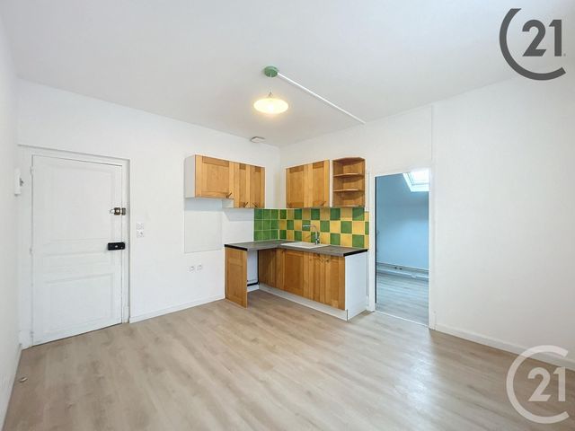 Appartement F2 à louer - 2 pièces - 24.0 m2 - MELUN - 77 - ILE-DE-FRANCE - Century 21 Cerim