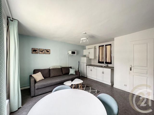 Appartement F1 à louer - 1 pièce - 22.5 m2 - MELUN - 77 - ILE-DE-FRANCE - Century 21 Cerim
