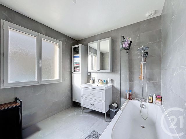 maison à vendre - 5 pièces - 113.0 m2 - BOUSSY ST ANTOINE - 91 - ILE-DE-FRANCE - Century 21 Cerim