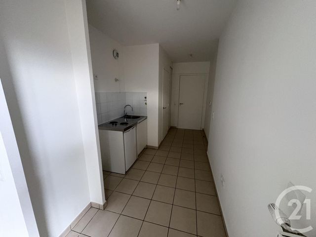 Appartement Studio à louer - 1 pièce - 30.69 m2 - MELUN - 77 - ILE-DE-FRANCE - Century 21 Cerim