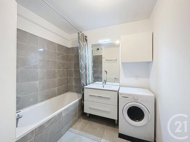 Appartement F3 à vendre - 3 pièces - 60.95 m2 - ST PIERRE DU PERRAY - 91 - ILE-DE-FRANCE - Century 21 Cerim