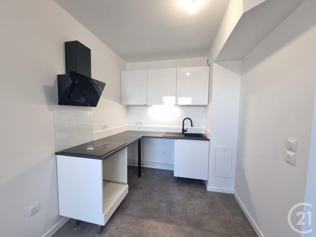 Appartement F2 à louer - 2 pièces - 41.42 m2 - SAVIGNY LE TEMPLE - 77 - ILE-DE-FRANCE - Century 21 Cerim