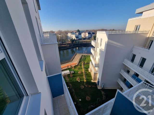 Appartement F2 à louer - 2 pièces - 41.42 m2 - SAVIGNY LE TEMPLE - 77 - ILE-DE-FRANCE - Century 21 Cerim