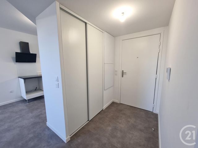 Appartement F2 à louer - 2 pièces - 41.42 m2 - SAVIGNY LE TEMPLE - 77 - ILE-DE-FRANCE - Century 21 Cerim