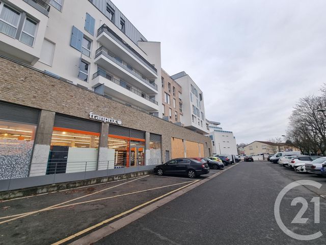 Appartement F2 à louer - 2 pièces - 41.42 m2 - SAVIGNY LE TEMPLE - 77 - ILE-DE-FRANCE - Century 21 Cerim