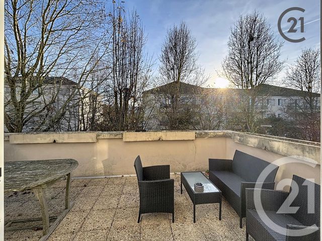 Appartement F3 à vendre - 3 pièces - 63.64 m2 - SAVIGNY LE TEMPLE - 77 - ILE-DE-FRANCE - Century 21 Cerim