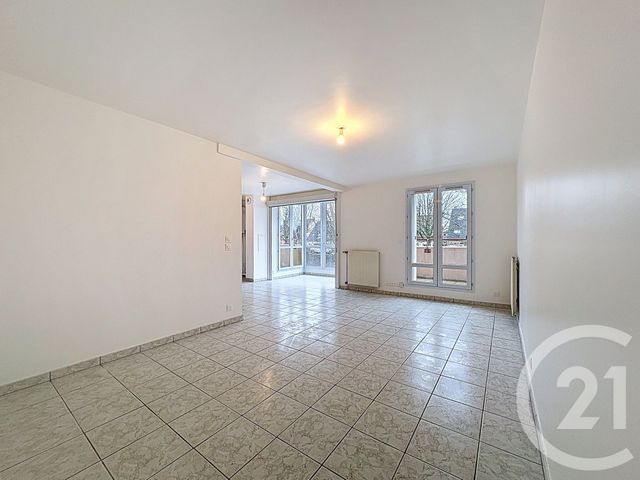 Appartement F2 à vendre - 2 pièces - 60.55 m2 - MOISSY CRAMAYEL - 77 - ILE-DE-FRANCE - Century 21 Cerim