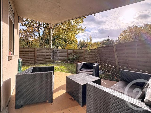 Appartement F3 à vendre - 3 pièces - 60.9 m2 - SAVIGNY LE TEMPLE - 77 - ILE-DE-FRANCE - Century 21 Cerim