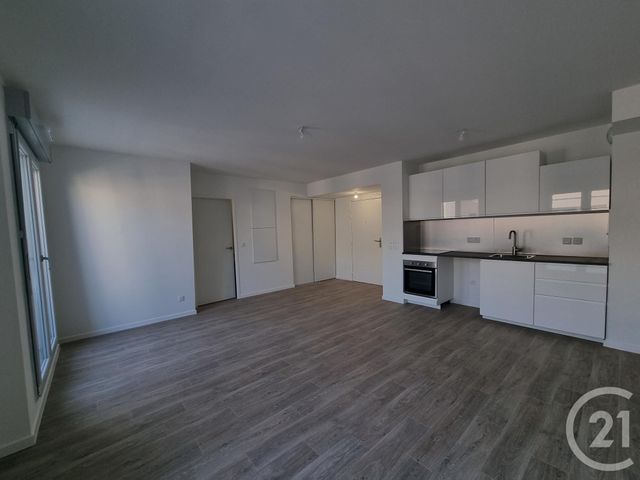 Appartement F2 à louer - 2 pièces - 50.09 m2 - SAVIGNY LE TEMPLE - 77 - ILE-DE-FRANCE - Century 21 Cerim