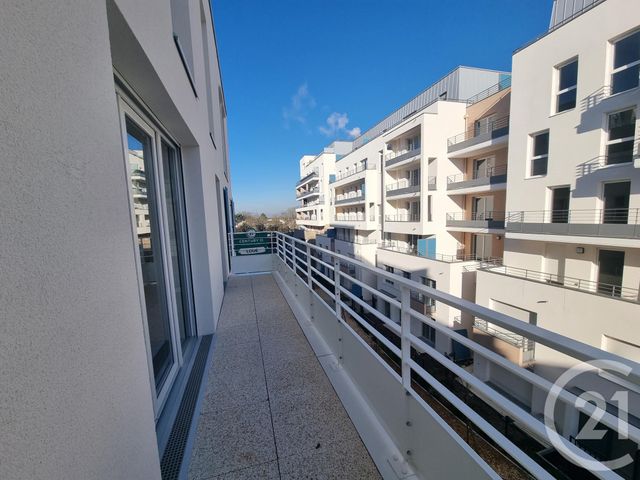 Appartement F3 à louer - 3 pièces - 58.06 m2 - SAVIGNY LE TEMPLE - 77 - ILE-DE-FRANCE - Century 21 Cerim