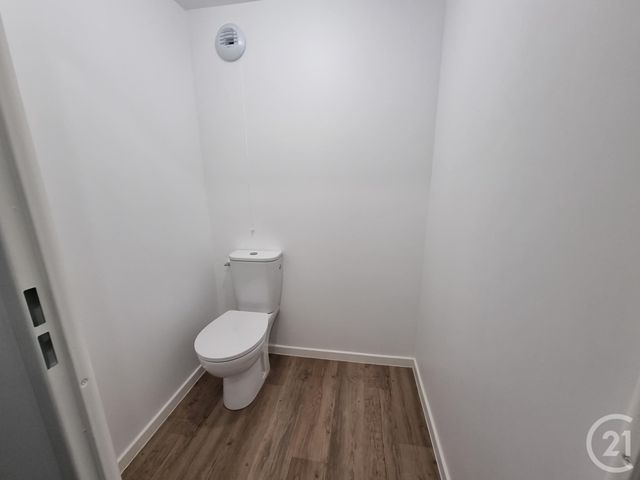 Appartement F3 à louer - 3 pièces - 58.06 m2 - SAVIGNY LE TEMPLE - 77 - ILE-DE-FRANCE - Century 21 Cerim