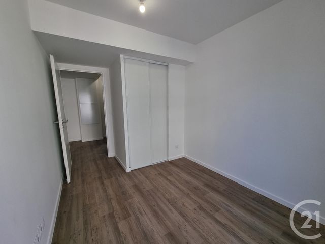 Appartement F3 à louer - 3 pièces - 58.06 m2 - SAVIGNY LE TEMPLE - 77 - ILE-DE-FRANCE - Century 21 Cerim