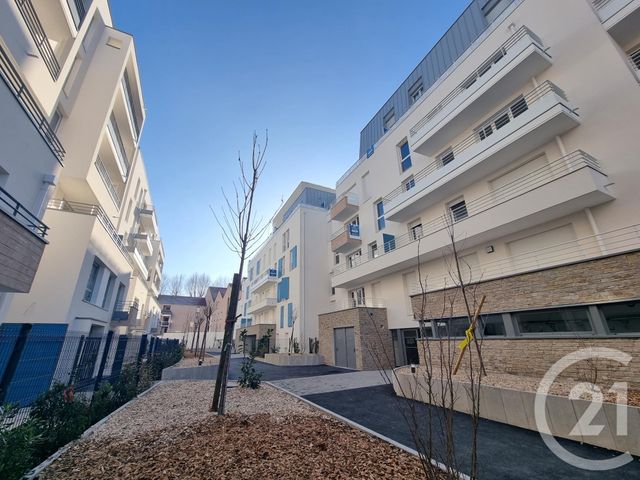 Appartement F3 à louer - 3 pièces - 58.06 m2 - SAVIGNY LE TEMPLE - 77 - ILE-DE-FRANCE - Century 21 Cerim