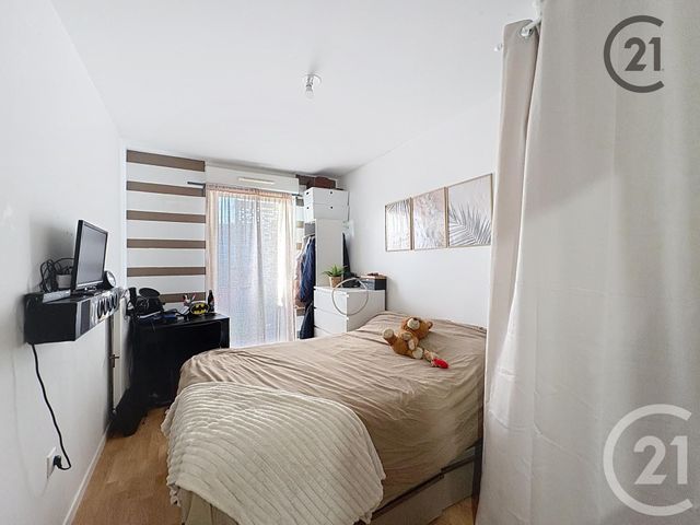 Appartement F3 à vendre - 3 pièces - 58.45 m2 - LIEUSAINT - 77 - ILE-DE-FRANCE - Century 21 Cerim