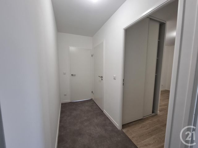 Appartement F3 à louer - 3 pièces - 58.52 m2 - SAVIGNY LE TEMPLE - 77 - ILE-DE-FRANCE - Century 21 Cerim