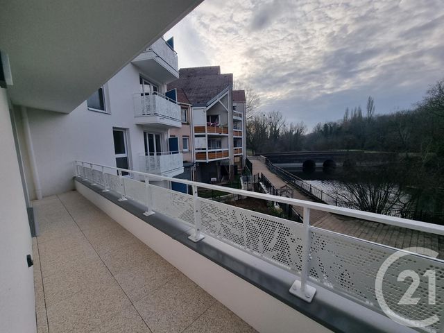 Appartement F3 à louer - 3 pièces - 58.52 m2 - SAVIGNY LE TEMPLE - 77 - ILE-DE-FRANCE - Century 21 Cerim