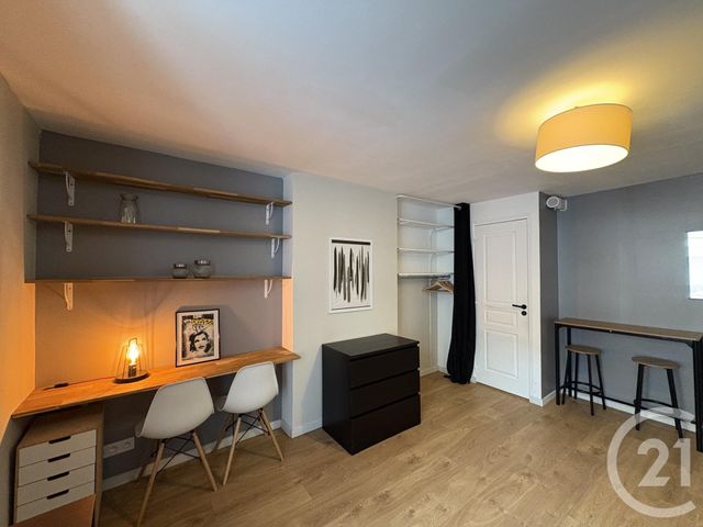 Appartement F1 à louer - 1 pièce - 24.0 m2 - MELUN - 77 - ILE-DE-FRANCE - Century 21 Cerim