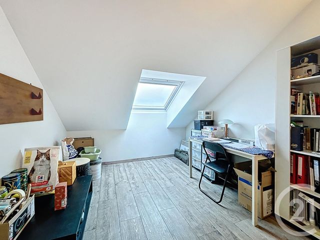 Appartement F4 à vendre - 4 pièces - 76.15 m2 - MOISSY CRAMAYEL - 77 - ILE-DE-FRANCE - Century 21 Cerim