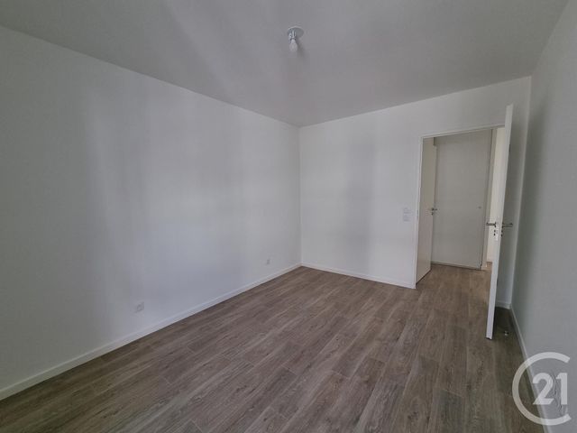 Appartement F3 à louer - 3 pièces - 59.89 m2 - SAVIGNY LE TEMPLE - 77 - ILE-DE-FRANCE - Century 21 Cerim