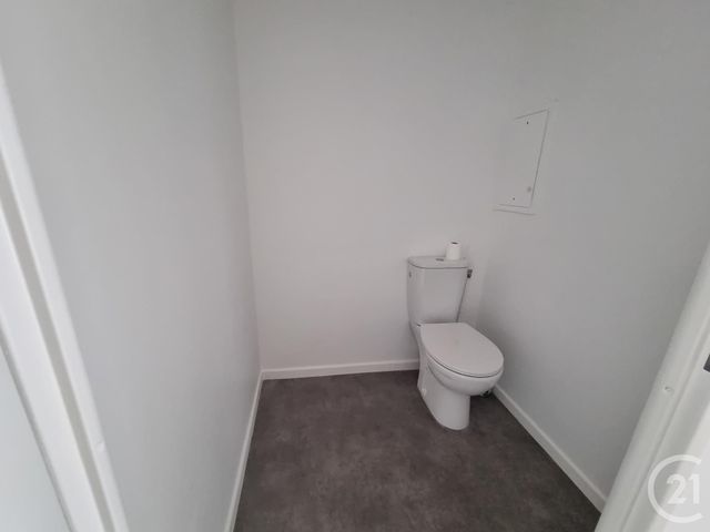 Appartement F3 à louer - 3 pièces - 59.89 m2 - SAVIGNY LE TEMPLE - 77 - ILE-DE-FRANCE - Century 21 Cerim