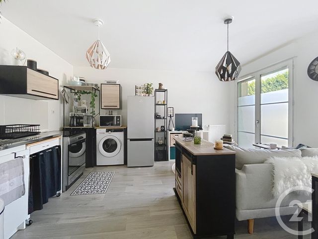 Appartement F2 à vendre - 2 pièces - 39.84 m2 - MOISSY CRAMAYEL - 77 - ILE-DE-FRANCE - Century 21 Cerim
