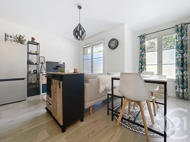 Appartement F2 à vendre - 2 pièces - 39.84 m2 - MOISSY CRAMAYEL - 77 - ILE-DE-FRANCE - Century 21 Cerim