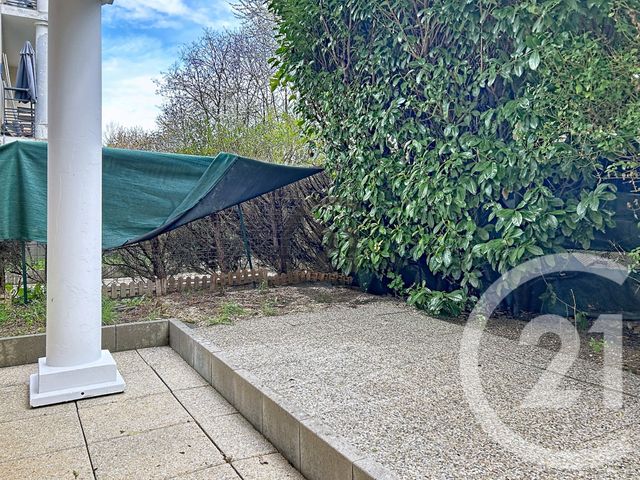 Appartement T2 à louer - 2 pièces - 47.25 m2 - MOISSY CRAMAYEL - 77 - ILE-DE-FRANCE - Century 21 Cerim