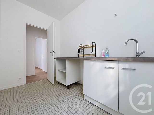 Appartement T3 à louer - 3 pièces - 51.64 m2 - MELUN - 77 - ILE-DE-FRANCE - Century 21 Cerim