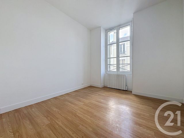 Appartement T3 à louer - 3 pièces - 51.64 m2 - MELUN - 77 - ILE-DE-FRANCE - Century 21 Cerim